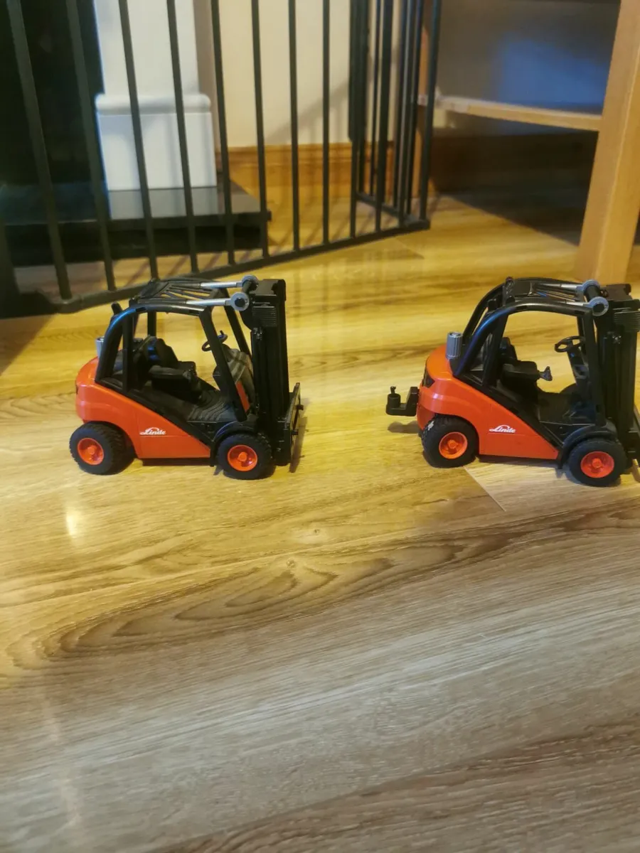 Bruder farm - Image 2