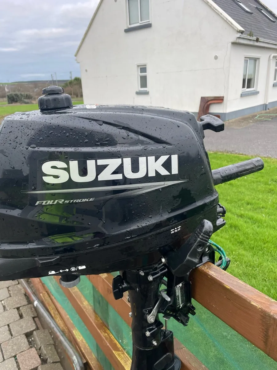 Outboard engine - Image 1