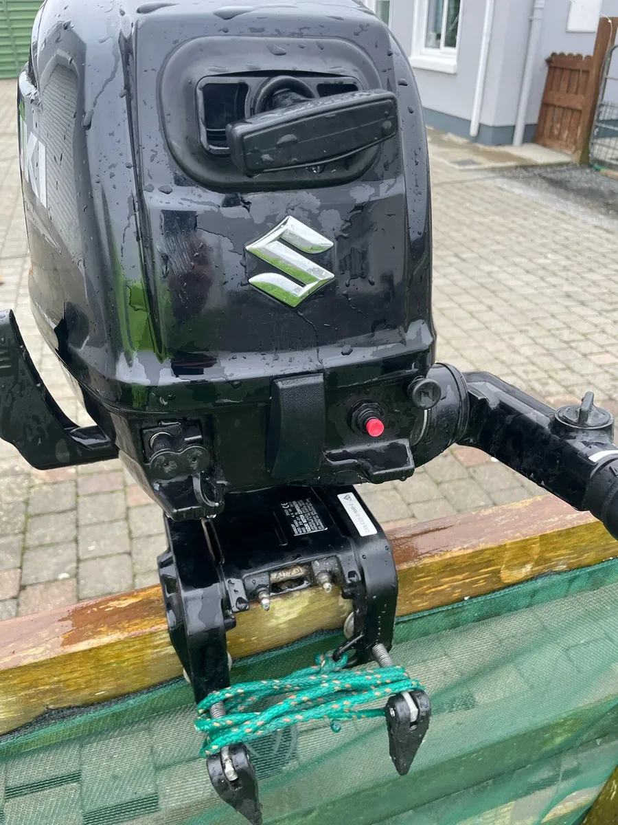 Outboard engine - Image 2