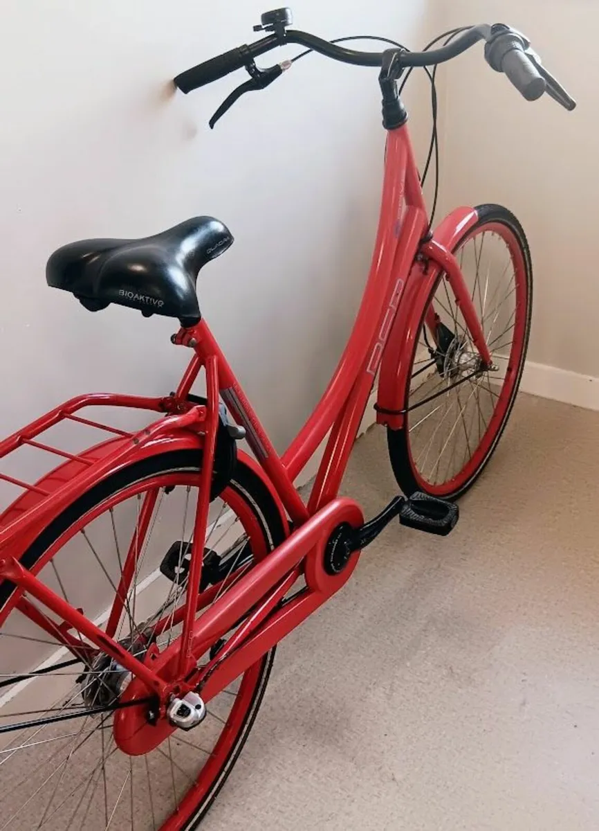 Ladies dutch city bike in good condition - Image 2