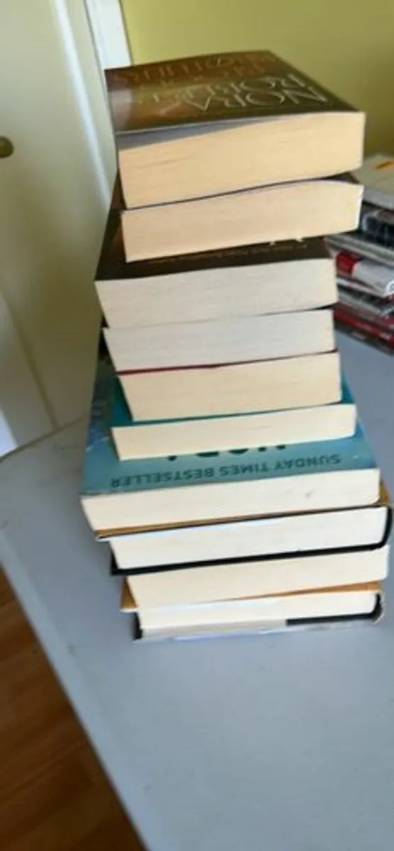 Nice lot of 10 Nora Roberts books All in Very Good - Image 3