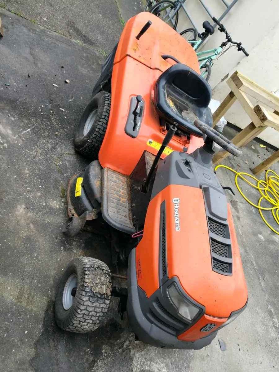Husqvarna CTH171 Ride on - Image 1