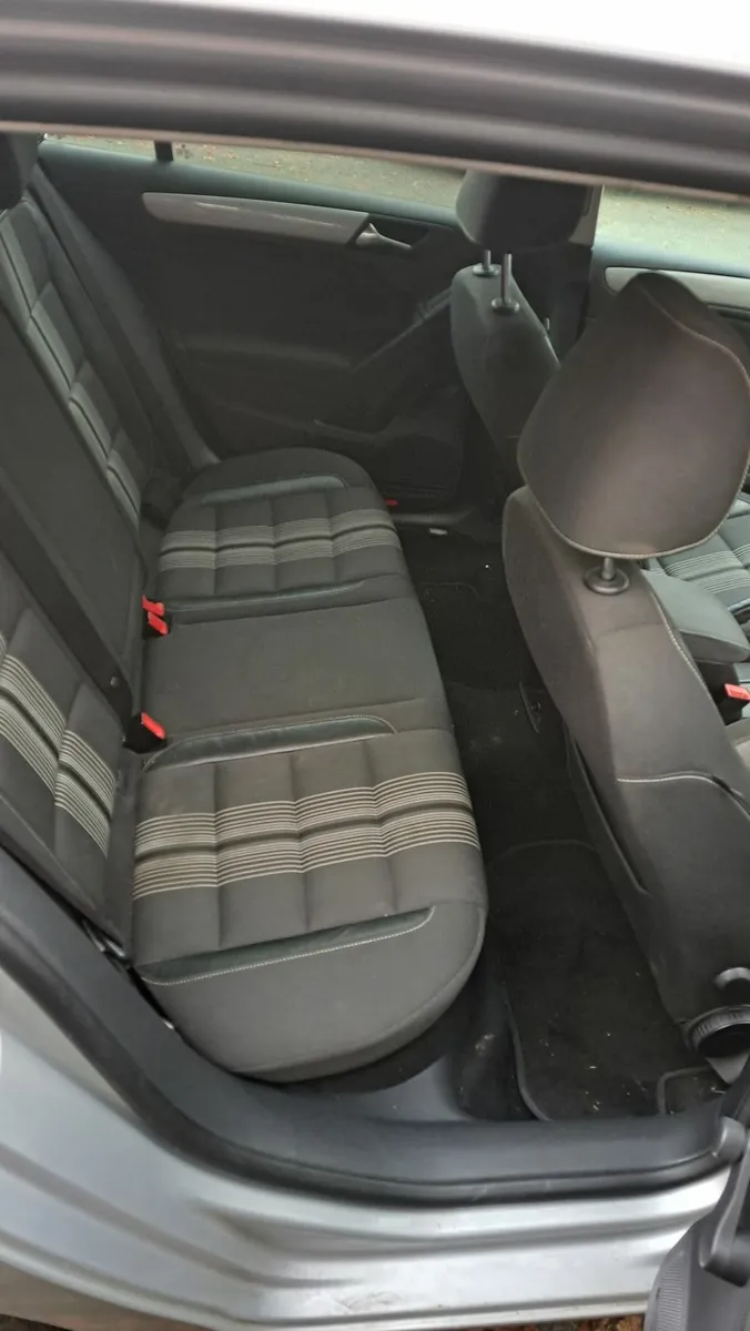 Volkswagen Golf 2012 - Image 4