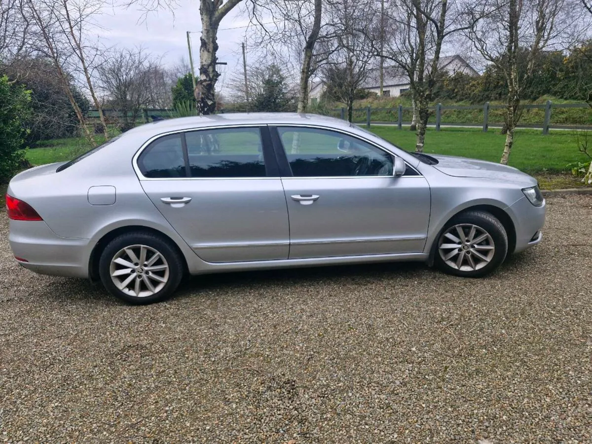 Skoda Superb - Image 2