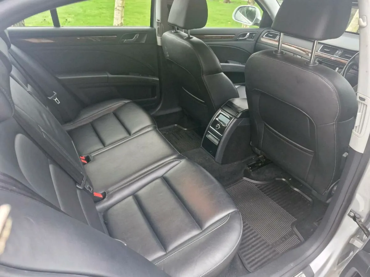 Skoda Superb - Image 4