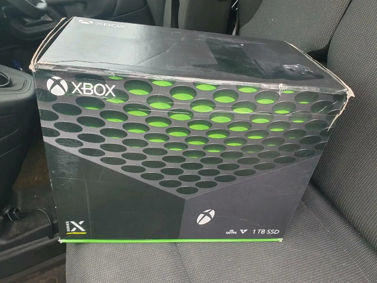 Xbox series x 1tb - Image 2
