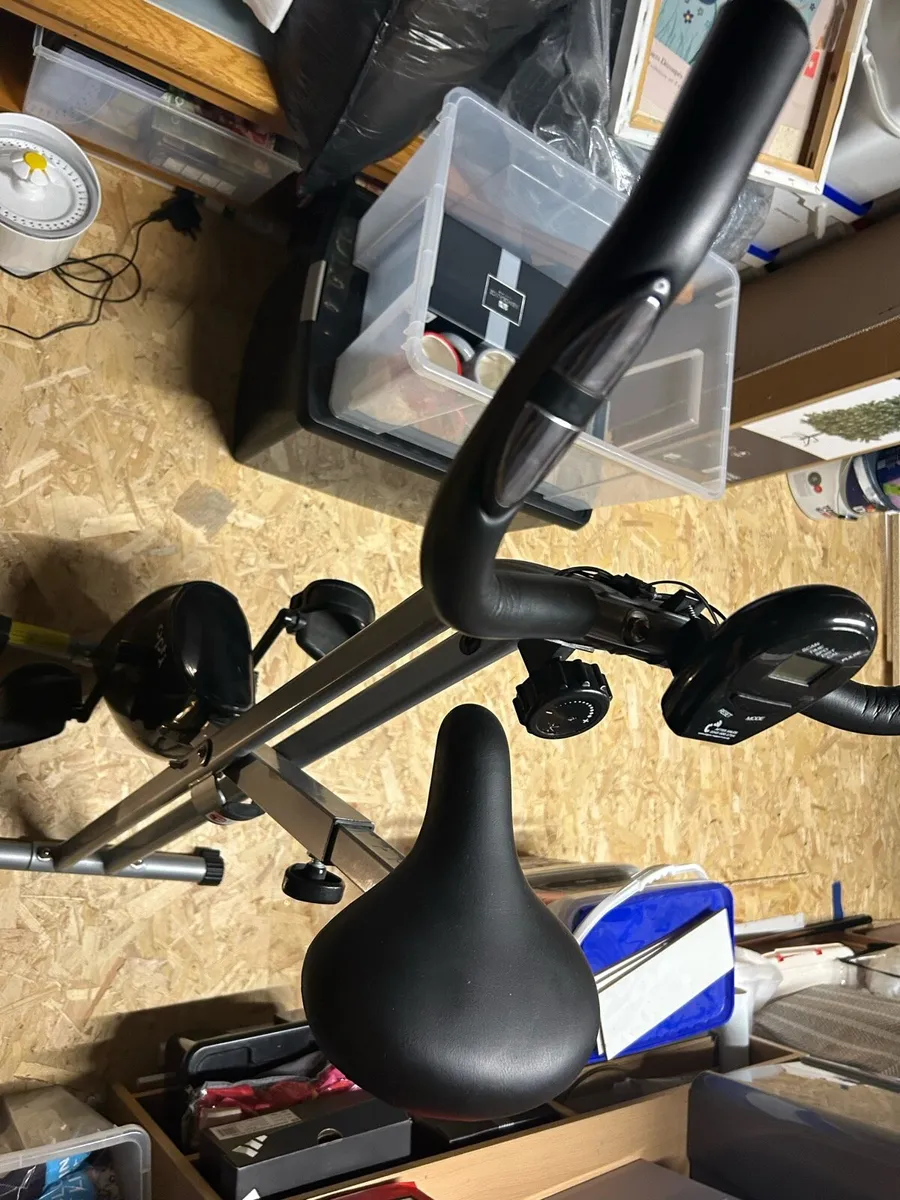 Exercise bike - Image 2