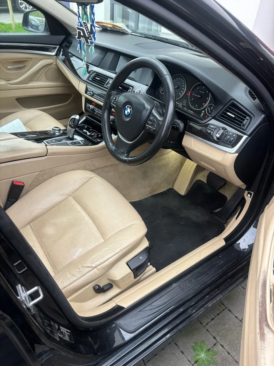 BMW 5 Series SE - Image 2