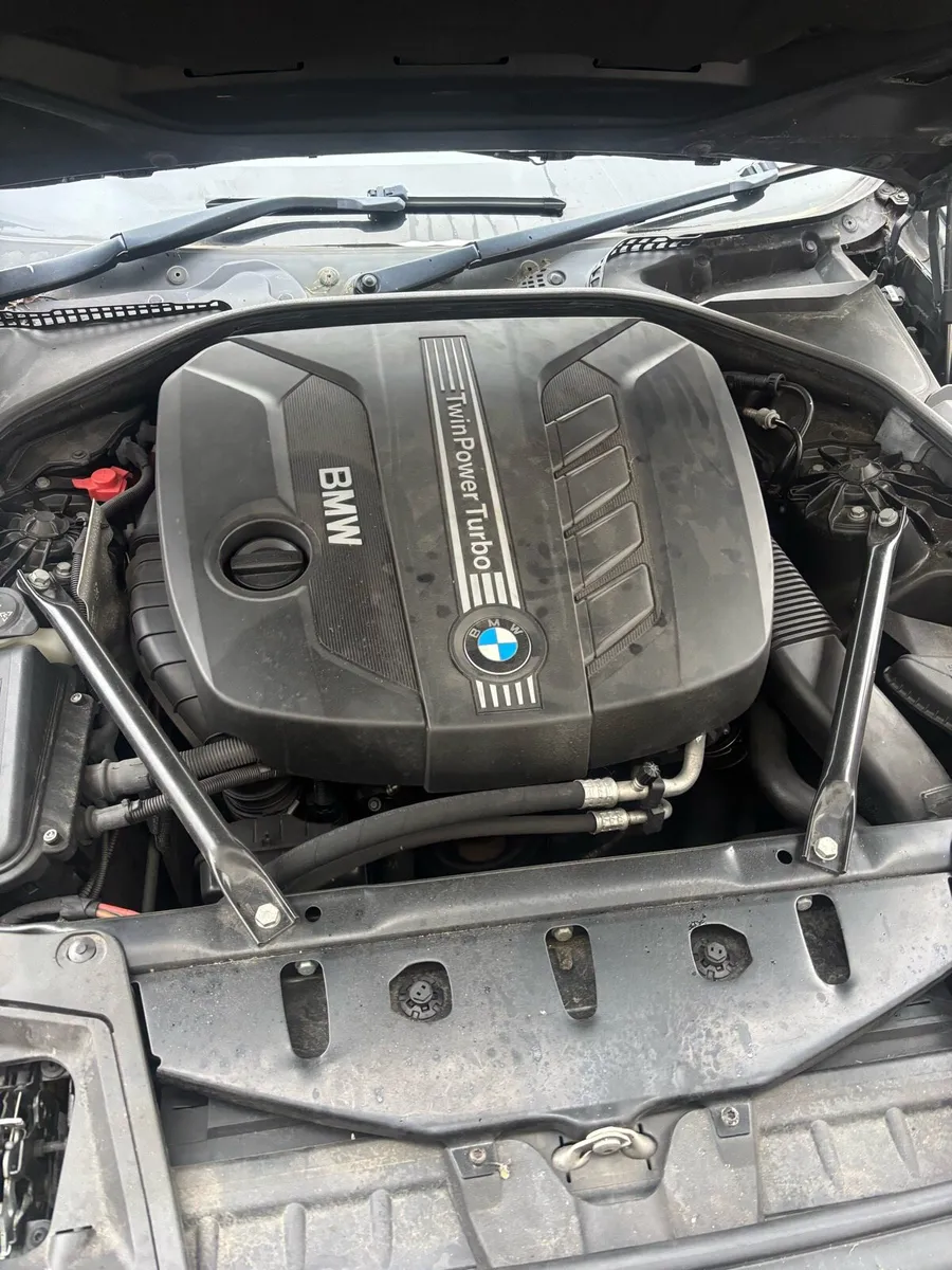 BMW 5 Series SE - Image 4