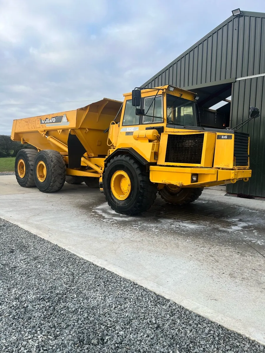 A25c dump truck - Image 1