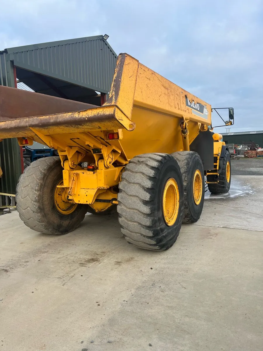 A25c dump truck - Image 2