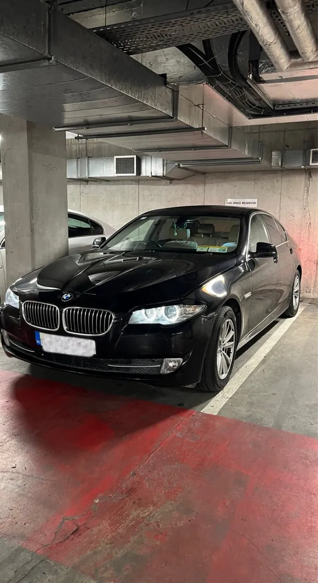 BMW 5 Series SE - Image 1