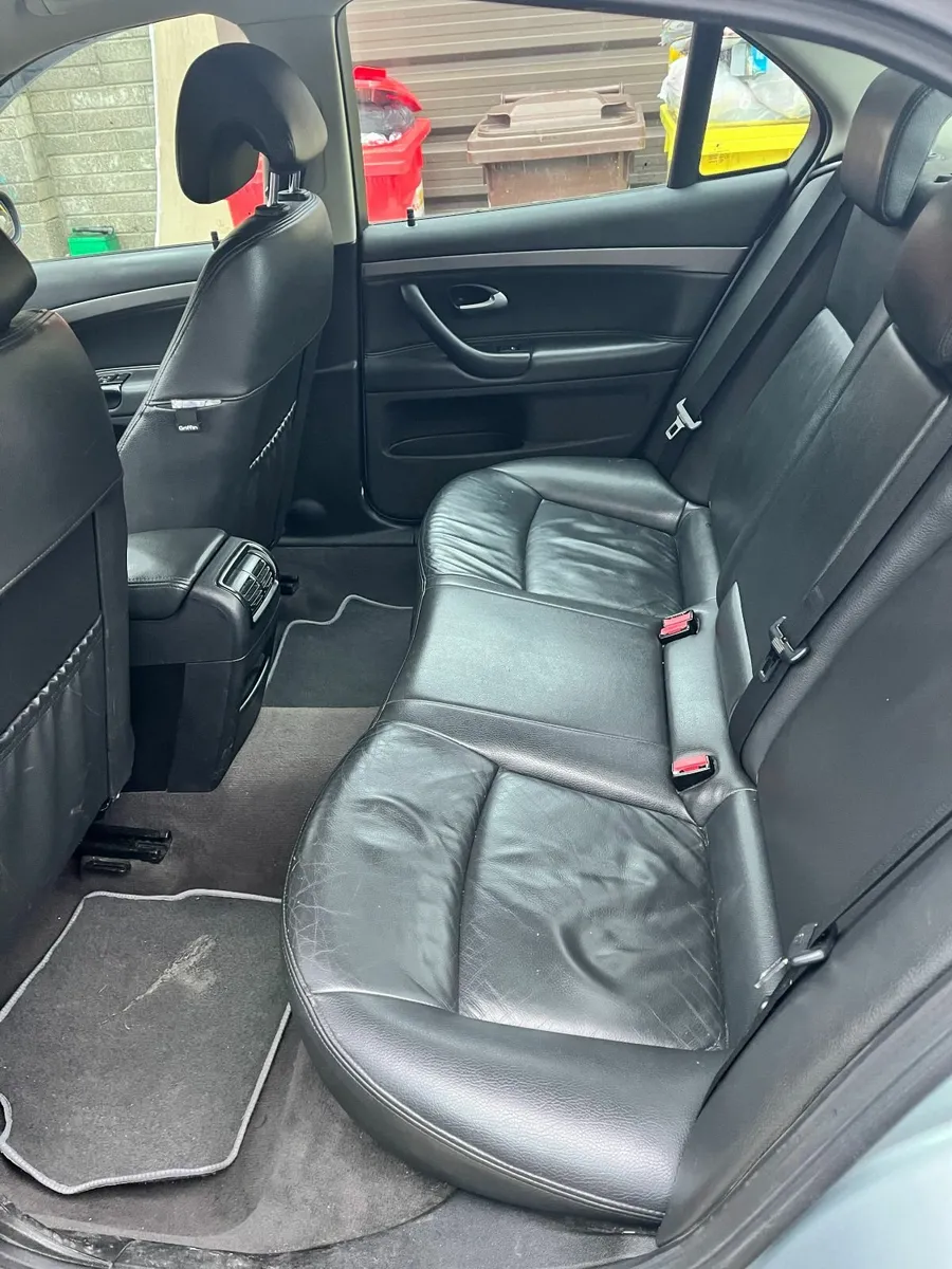 Saab 9-3 2011 - Image 2