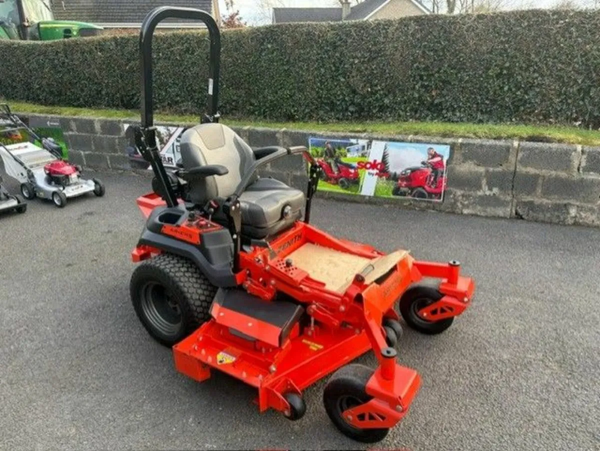 Ex Demo Ariens Zenith 60'' Kawasaki 726cc V-Twin - Image 4