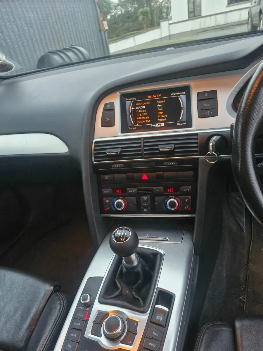 Audi A6 2010 - Image 4