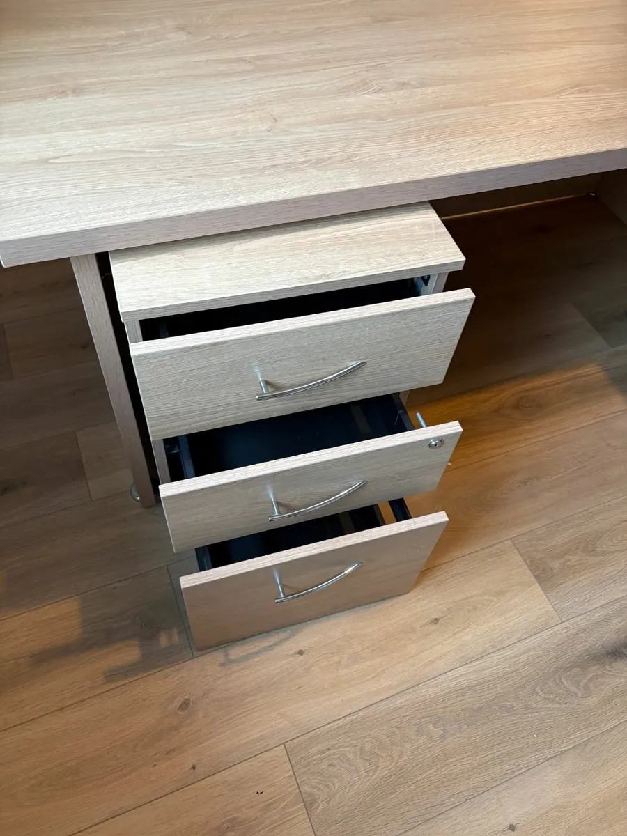 🔥 Executive Desk - Image 2