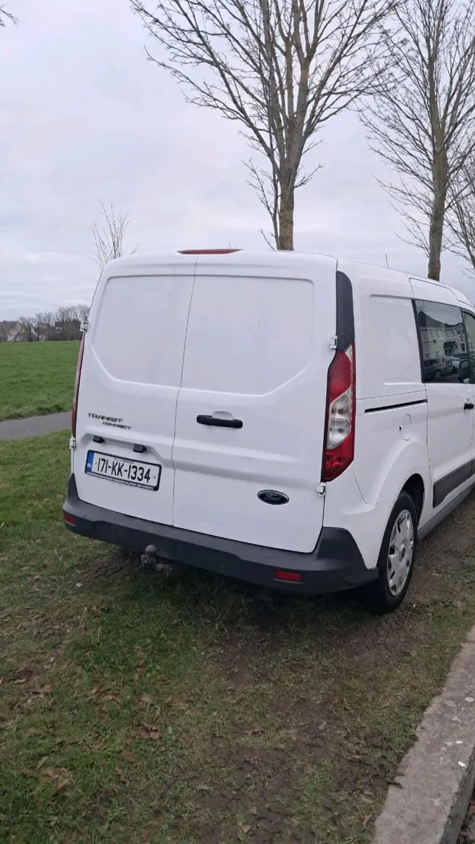 Crew Cab Van - Image 4