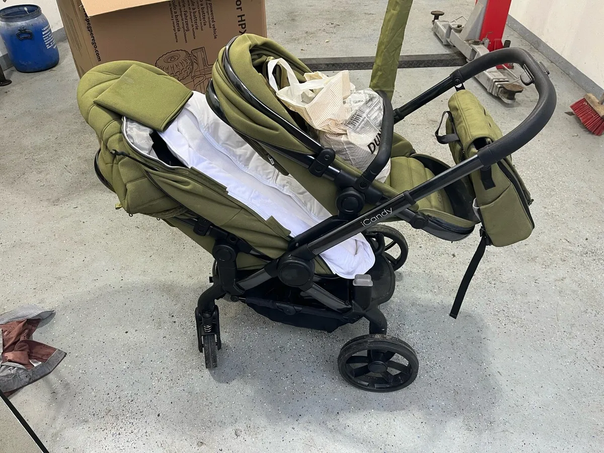I candy double push chair - Image 3