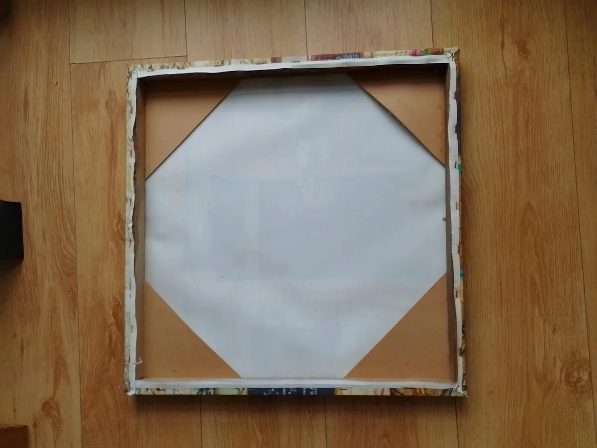 LARGE PICTURE OF OLD BAR FRONT ON CANVAS. - Image 3