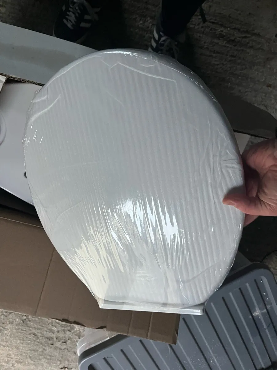 Atlas Toilet pan - Image 4