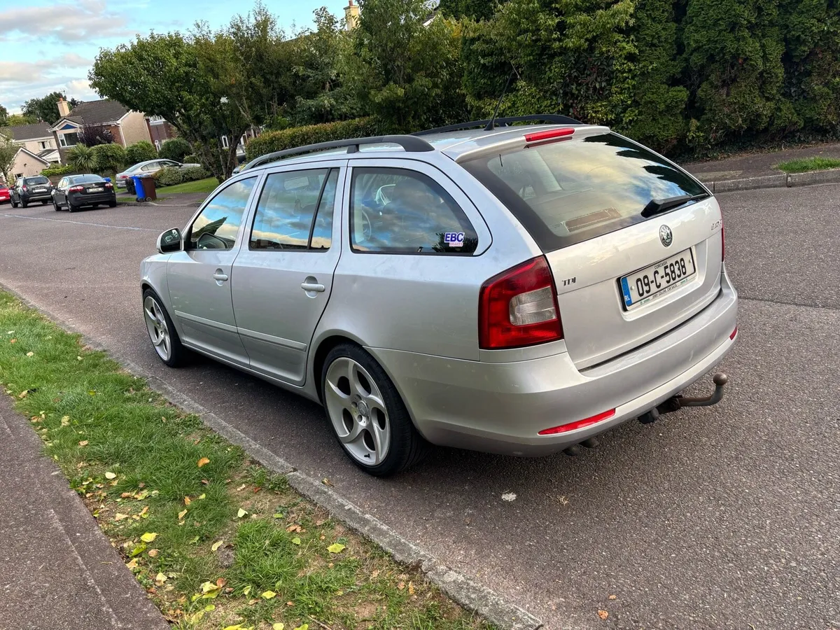 Long NCT - Skoda Octavia Combi - Image 4