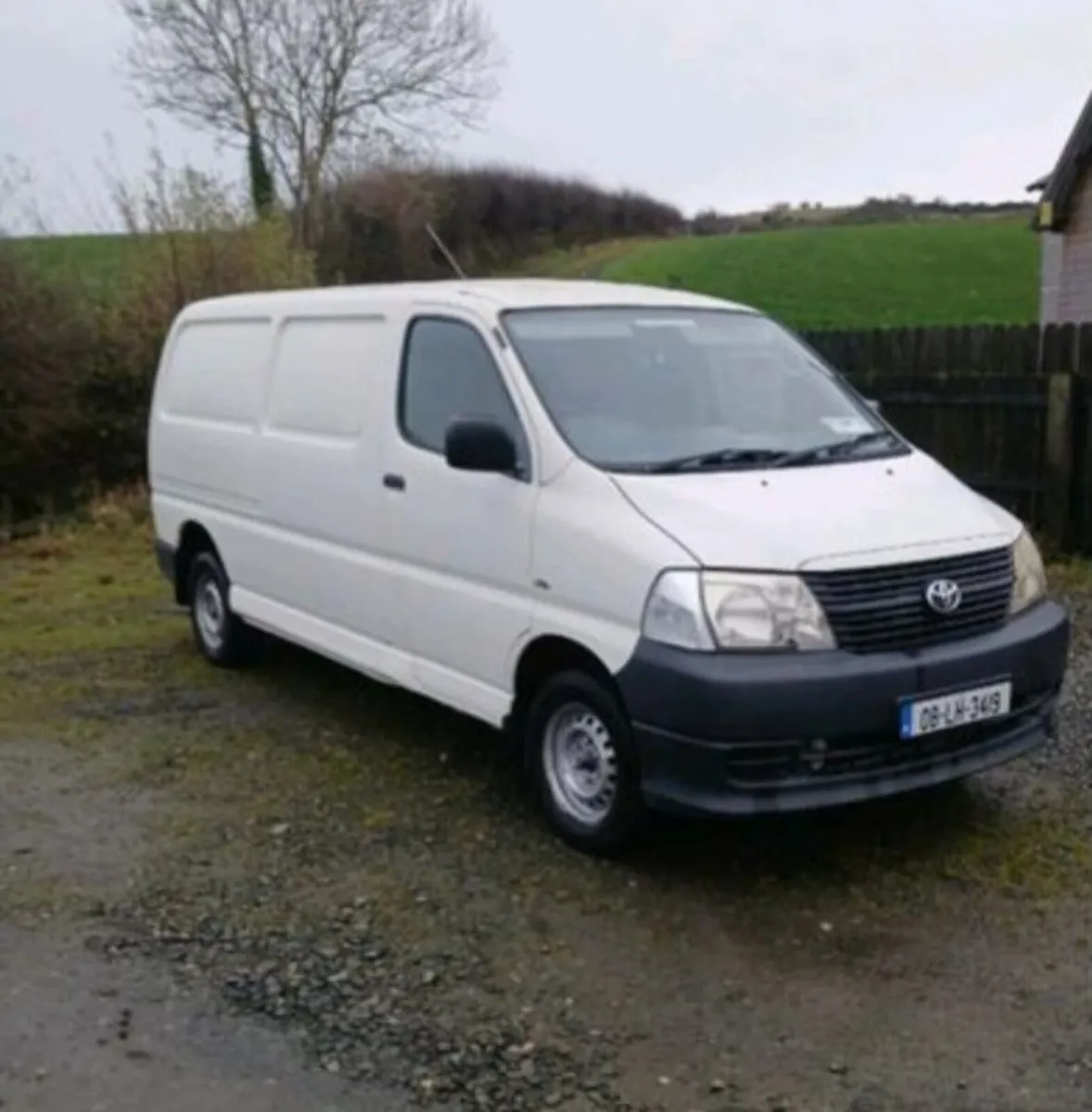 Hi im looking for toyota hiace vans