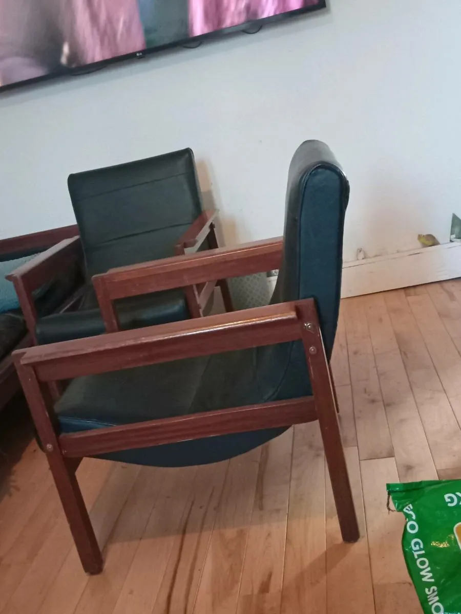 crannac mid century scoop chairs x2 - Image 1