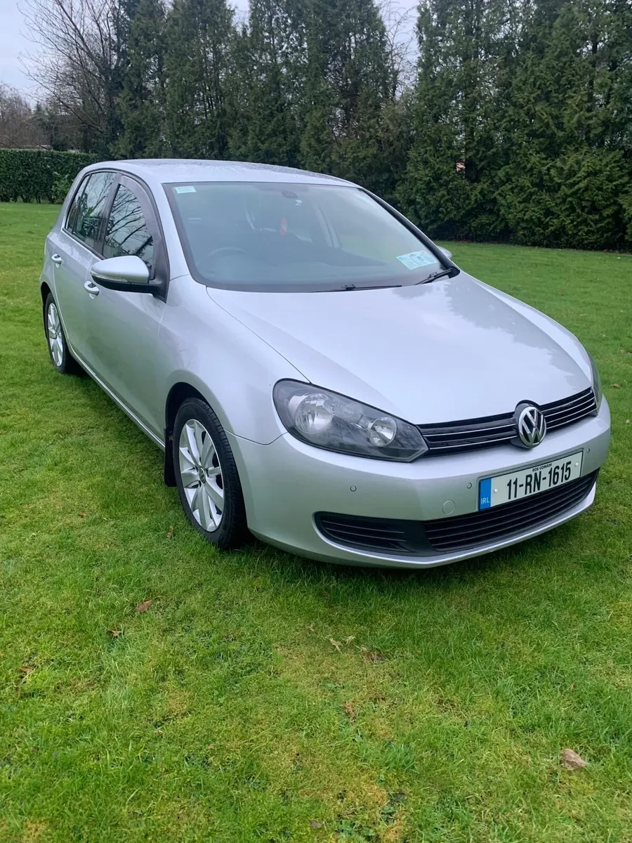 11 VW GOLF 1.6 - Image 1