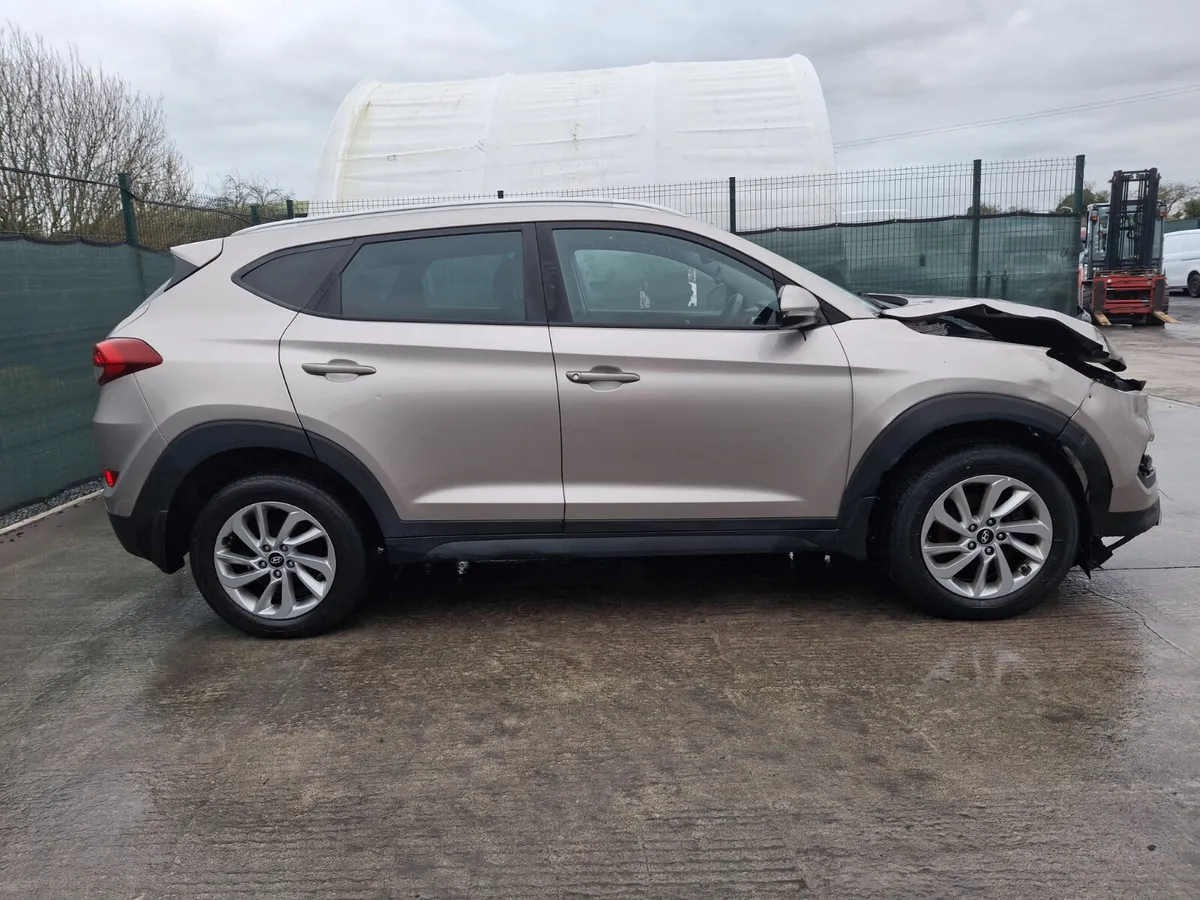 2017 Hyundai Tucson 1.7 Diesel - Image 3