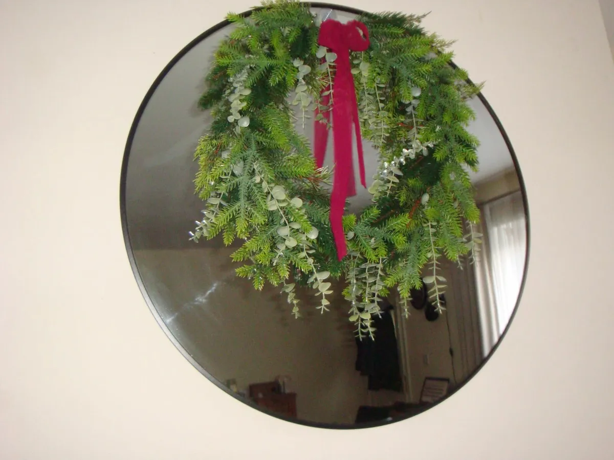 Mirror in thin black frame 80cm - Image 1