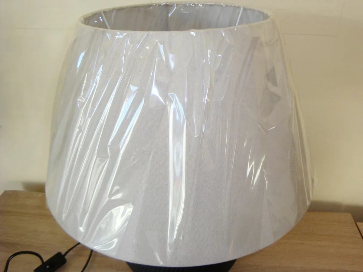Ceramic black base lamp - NEW - Image 2