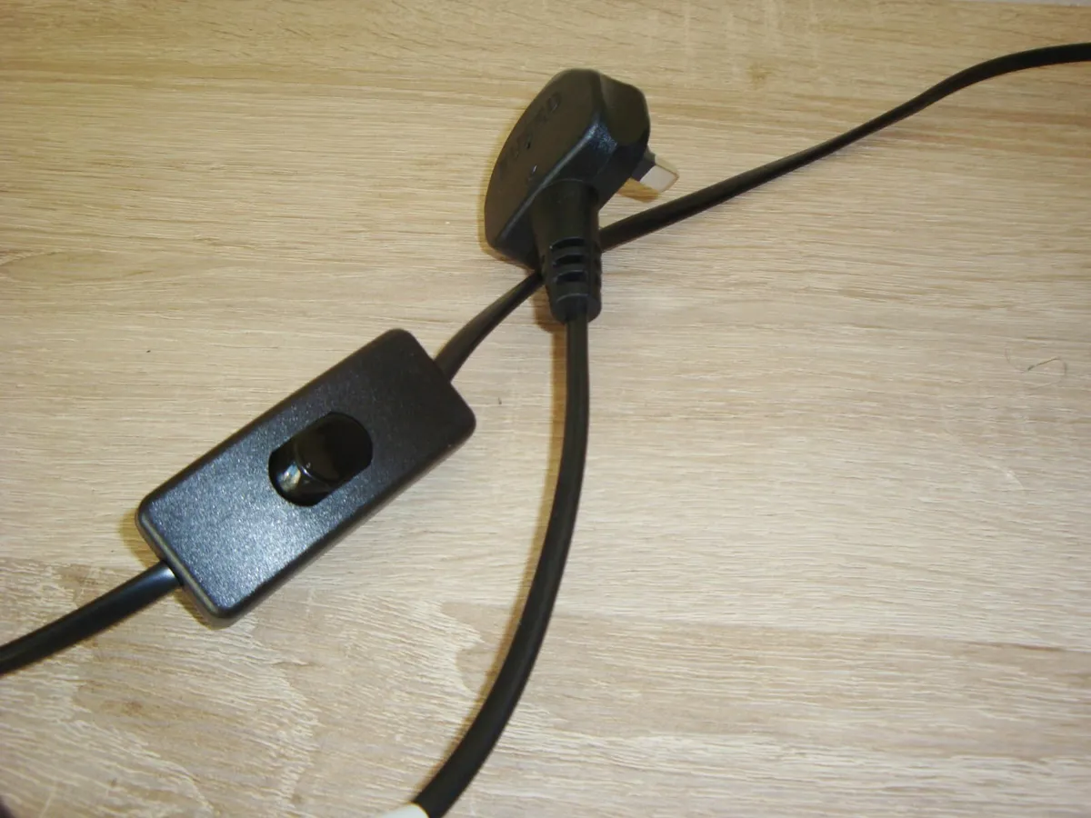 Ceramic black base lamp - NEW - Image 4