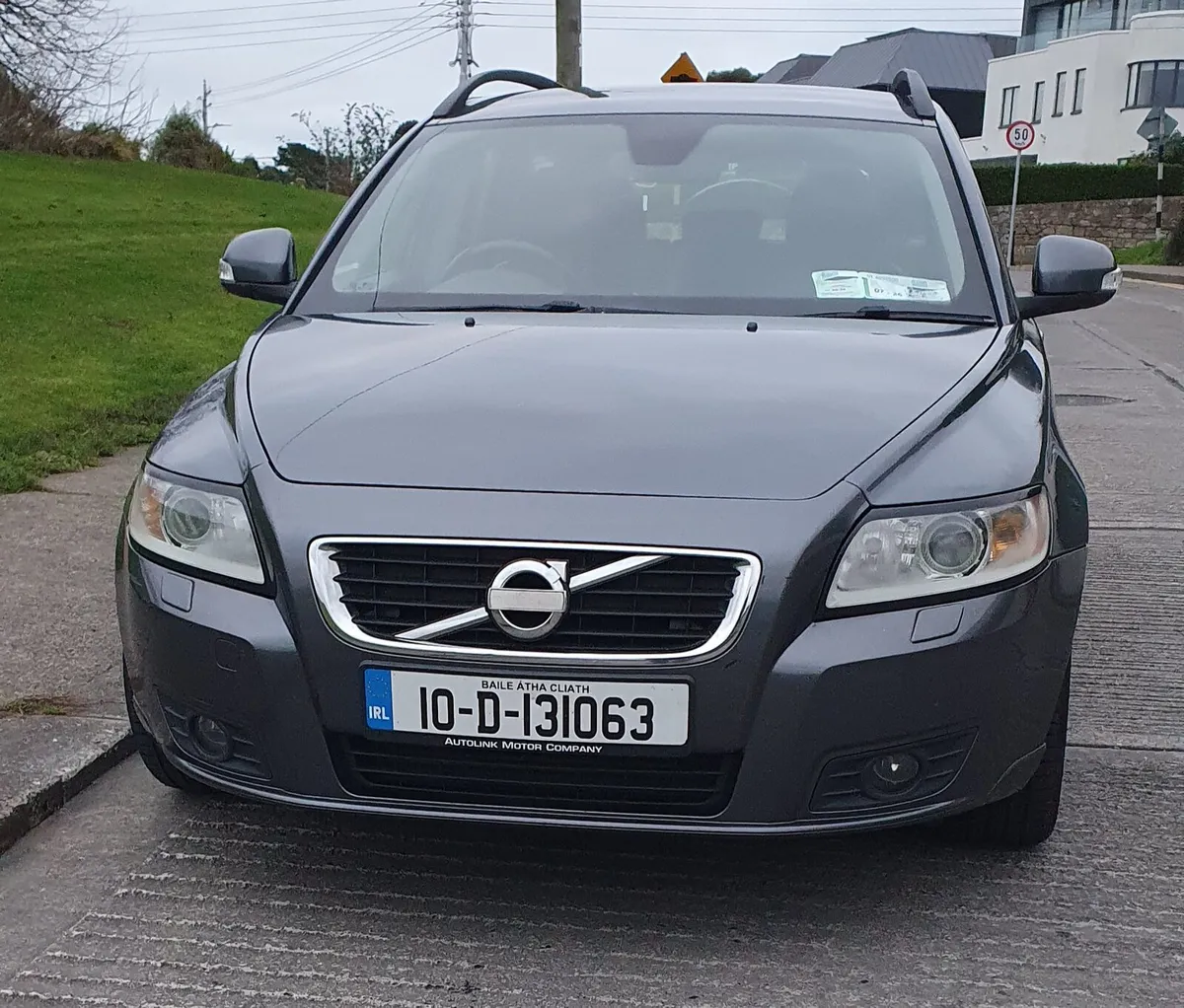 Volvo V50 1.6D 2010 - Image 2
