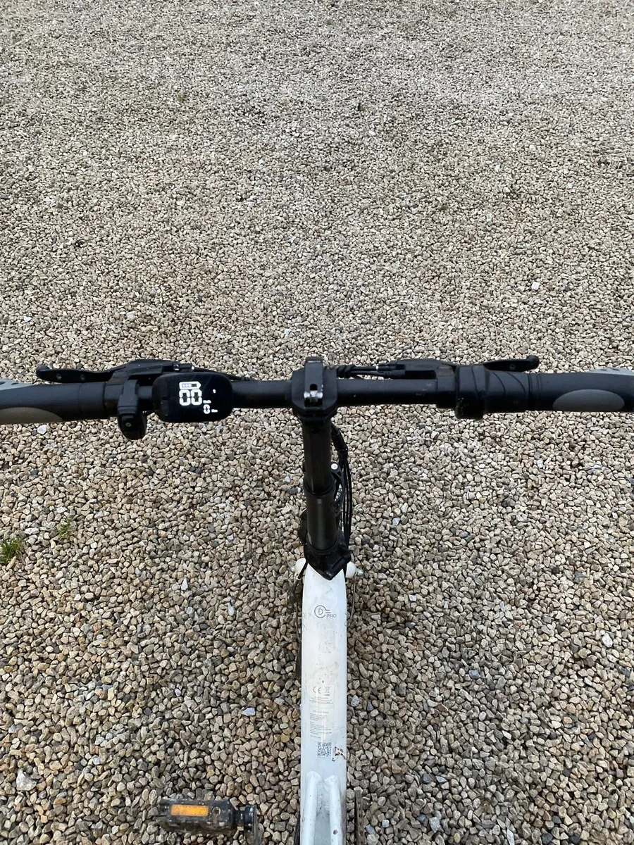 Electric bike - Image 2