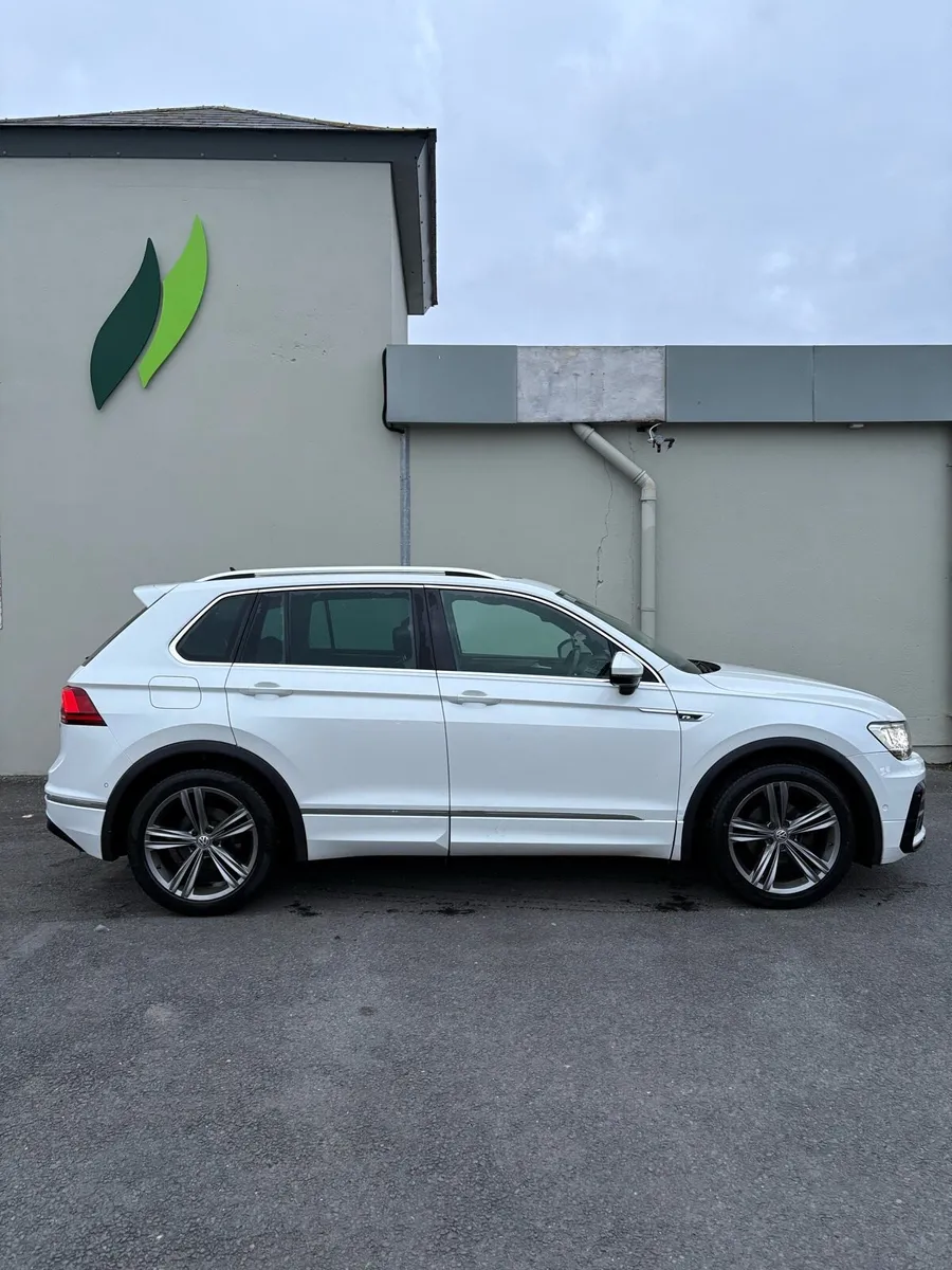 Volkswagen R line 1 owner - Image 1
