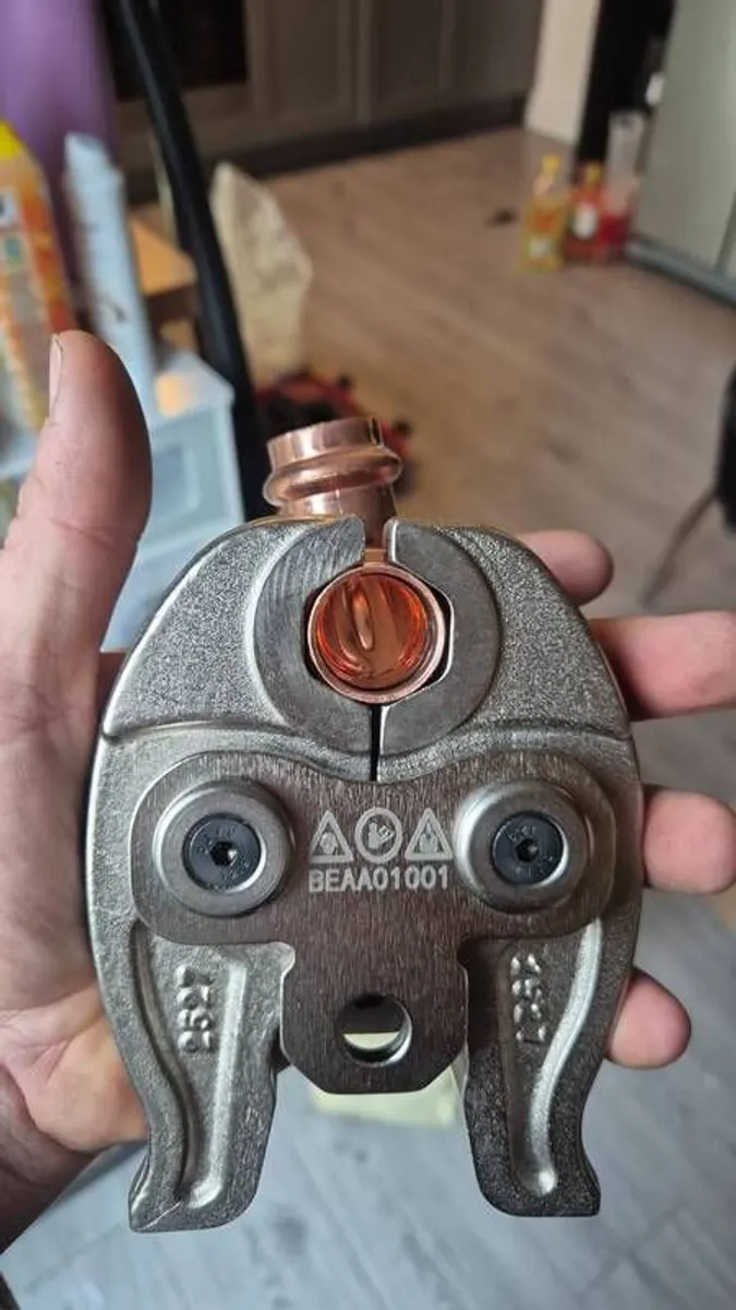 lenovo press tool - Image 3