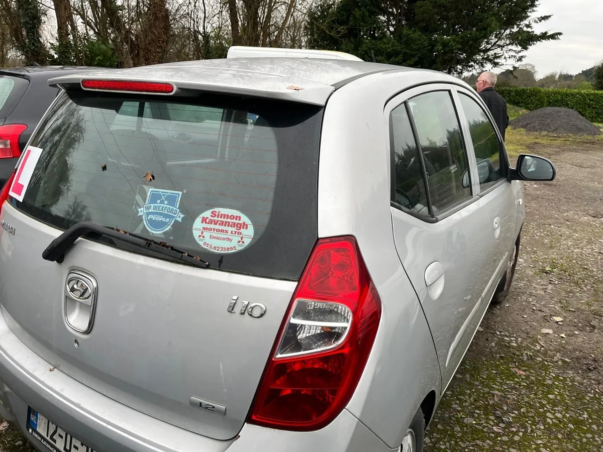 Hyundai i10 AUTOMATIC NCT AUGUST 2026 - Image 3