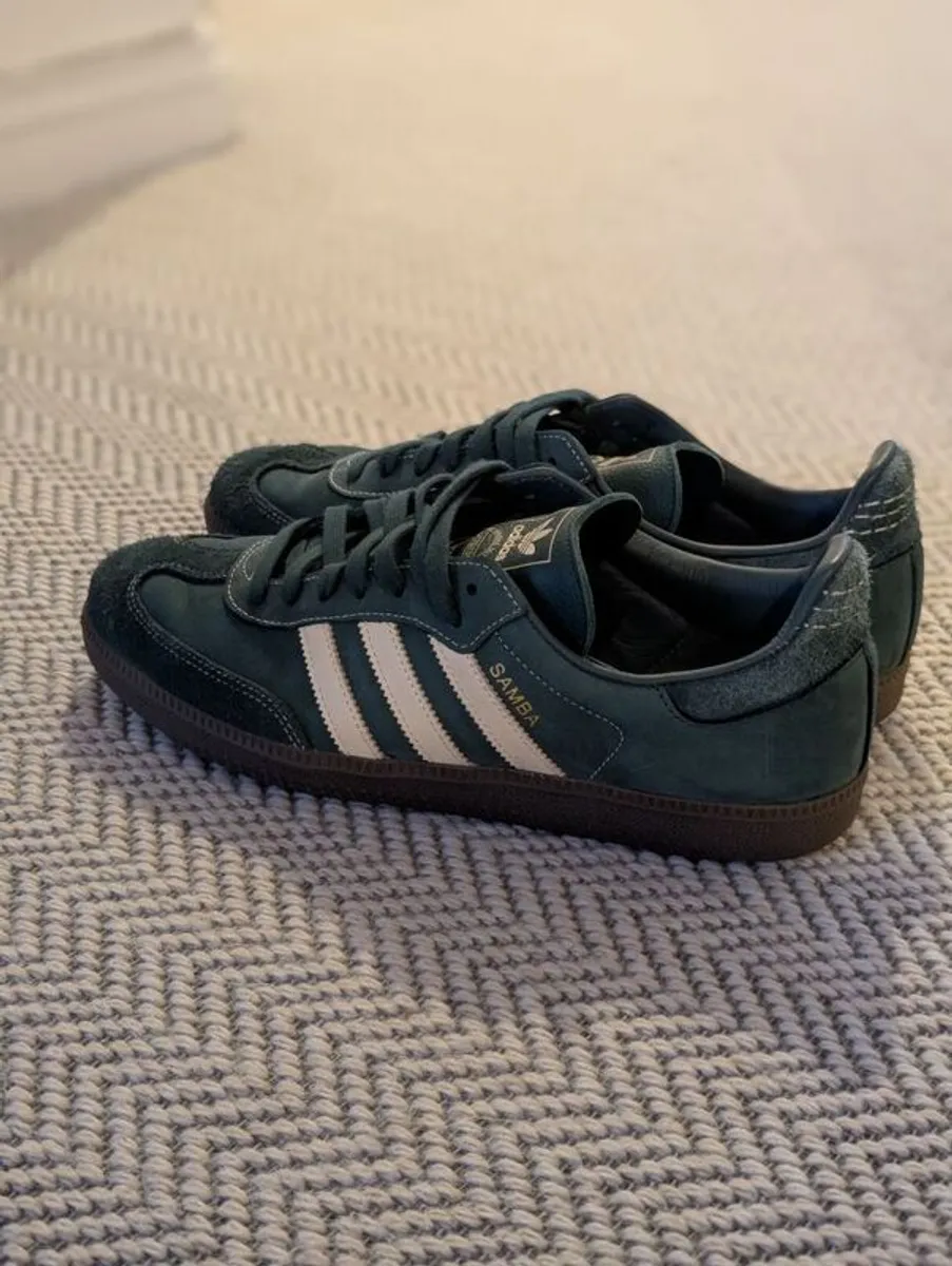 Mineral Green Adidas Samba - Image 2