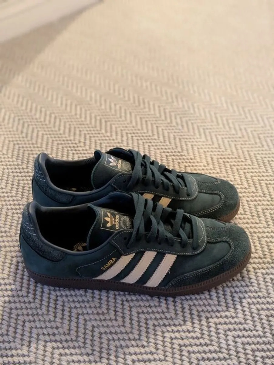 Mineral Green Adidas Samba - Image 4