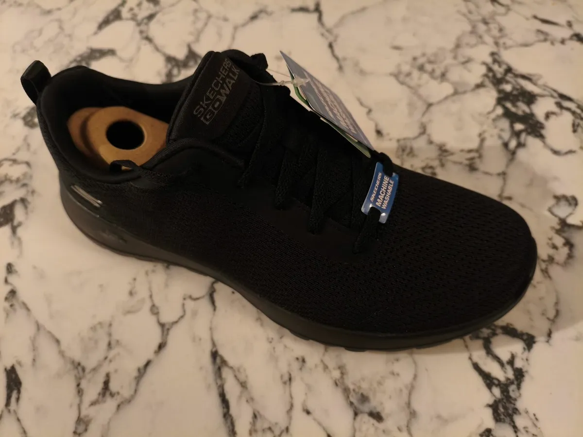 SKECHERS go walk BLACK uk6 - Image 1