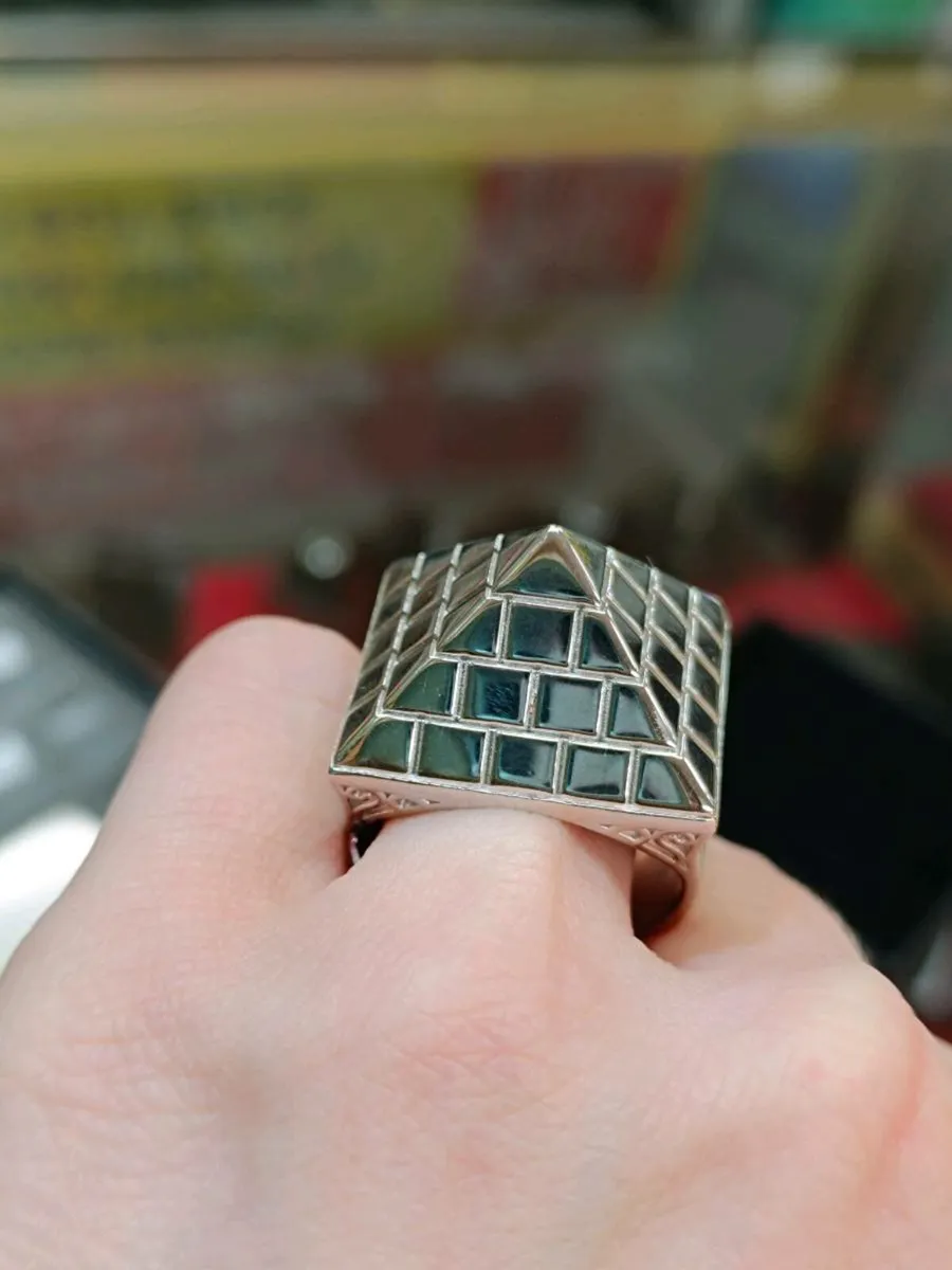Large Sterling Silver Pyramid Ring , Brand New - Image 4