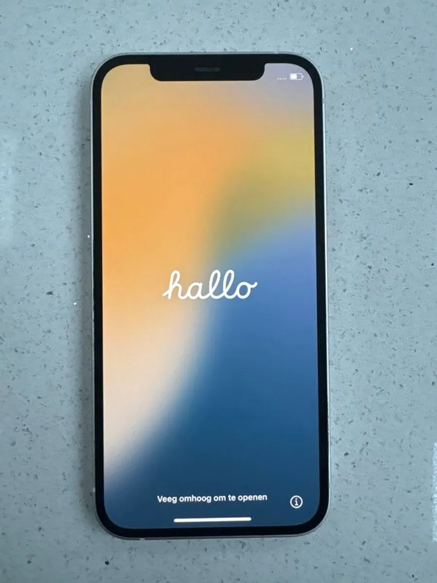 iPhone 12 256GB unlocked - excellent condition