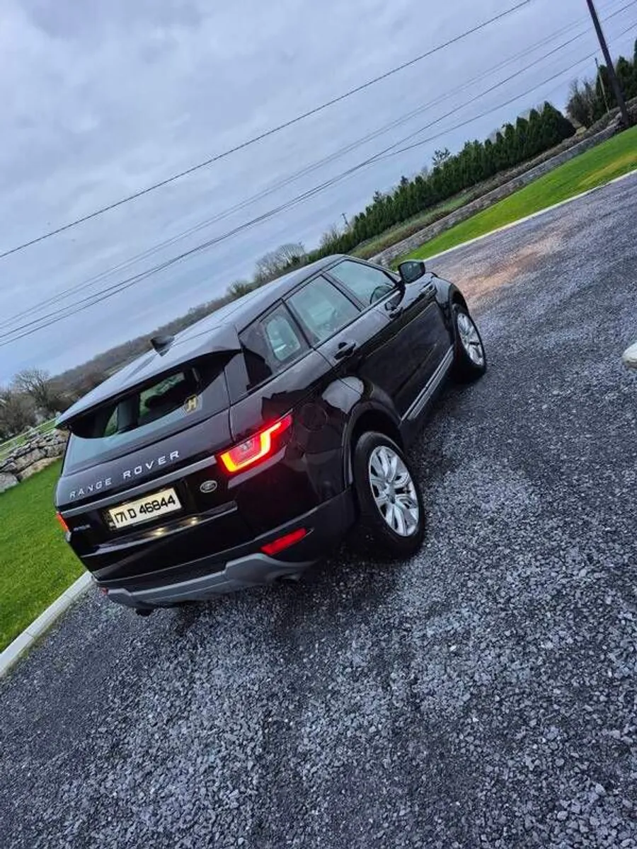 2017 Land Rover Range Rover Evoque - Image 4