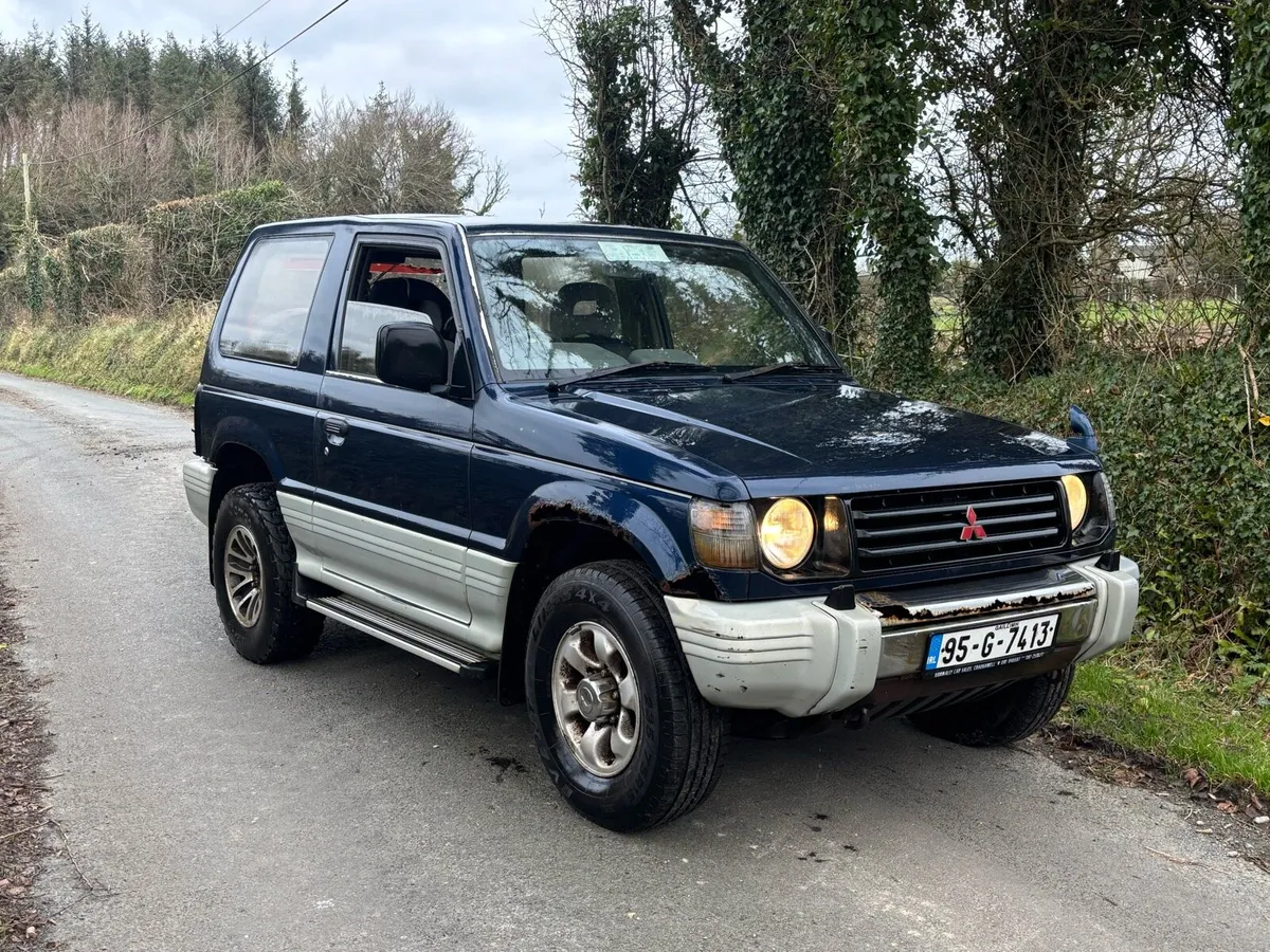 Mitsubishi Pajero - Image 4