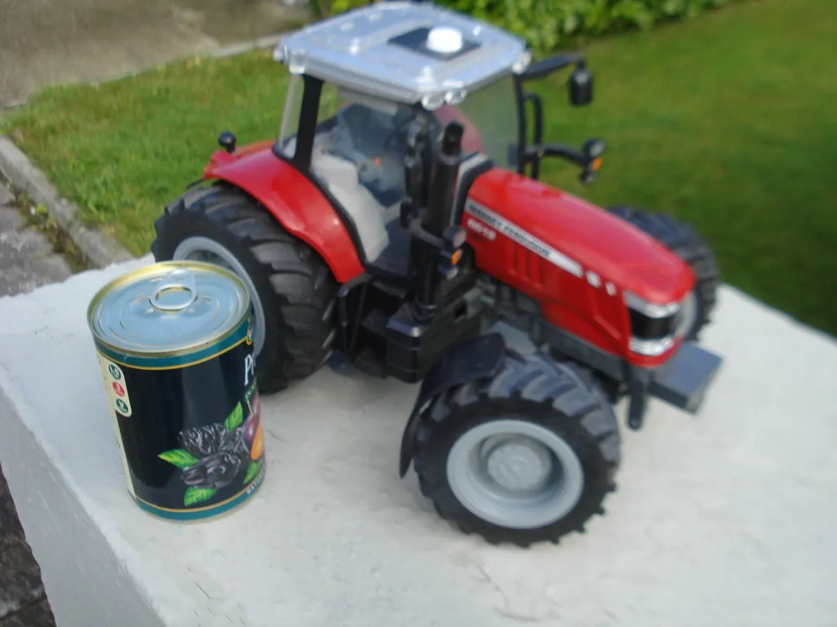 BRITAINS ERTL MASSEY FERGUSON 6613 DIECAST METAL. - Image 1