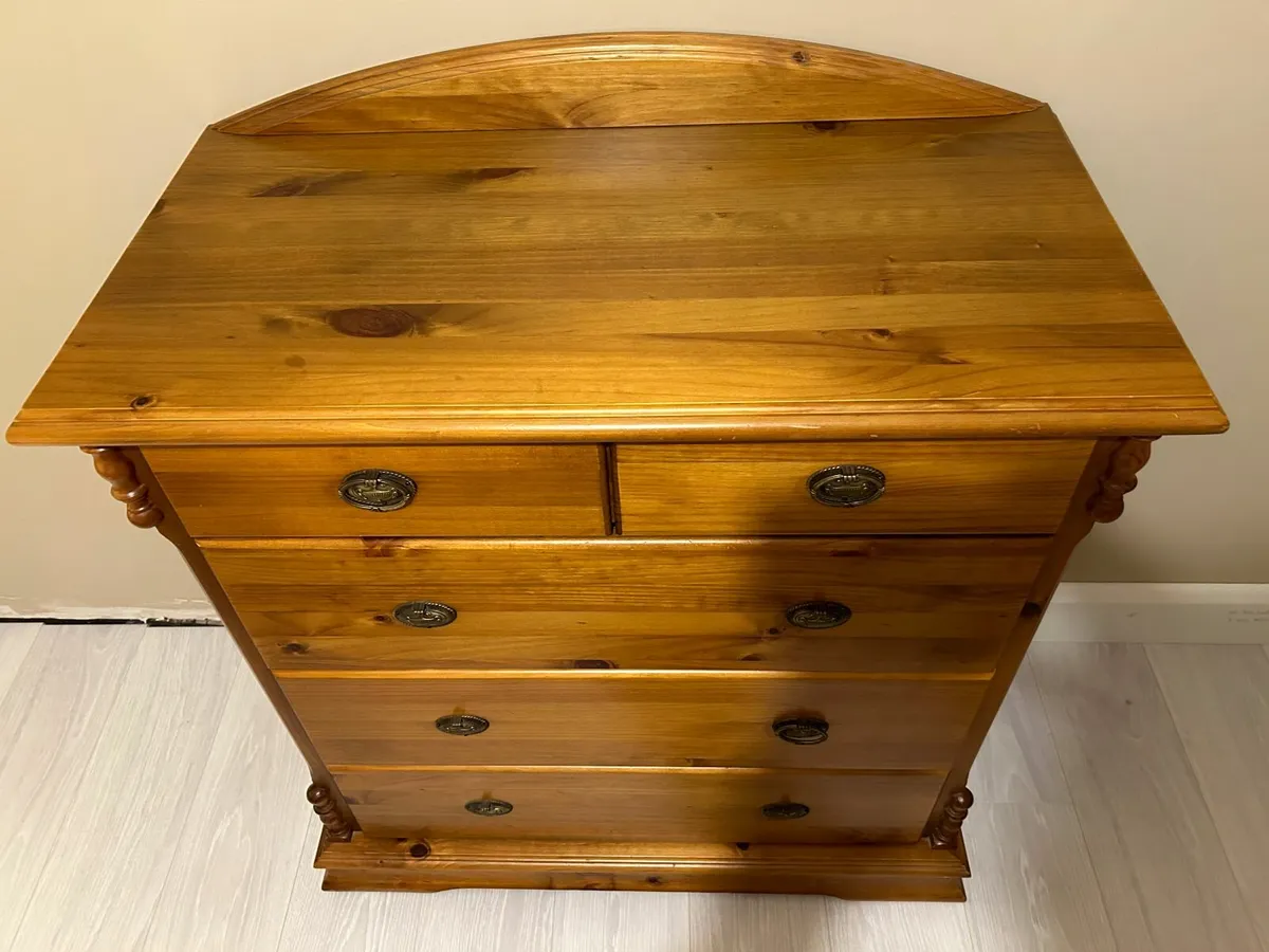 Bedroom Furniture matching set - Image 2