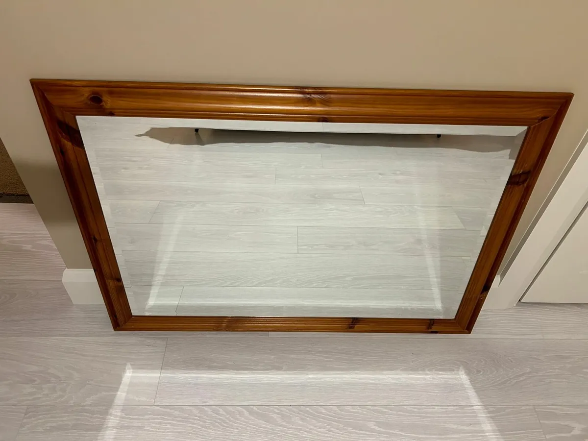 Bedroom Furniture matching set - Image 4