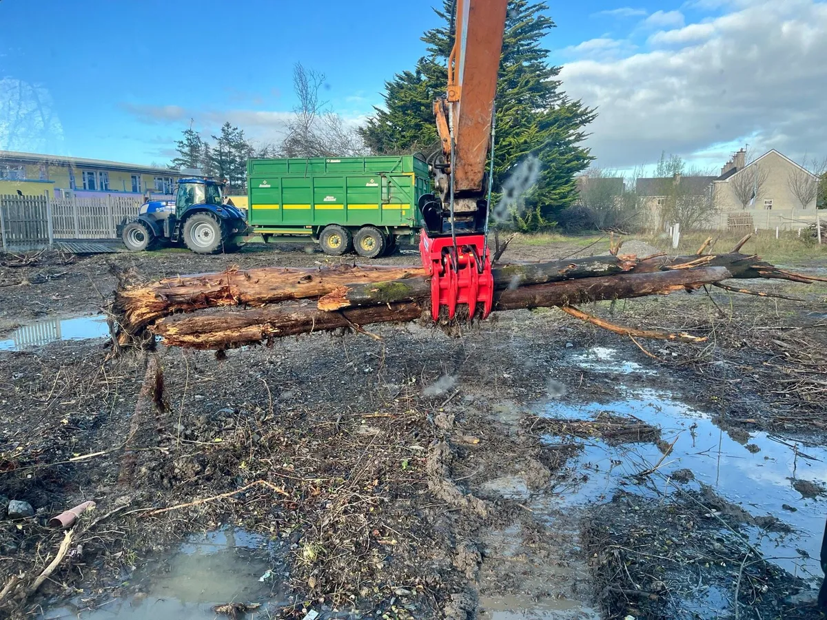 DIGGER HIRE - Image 4