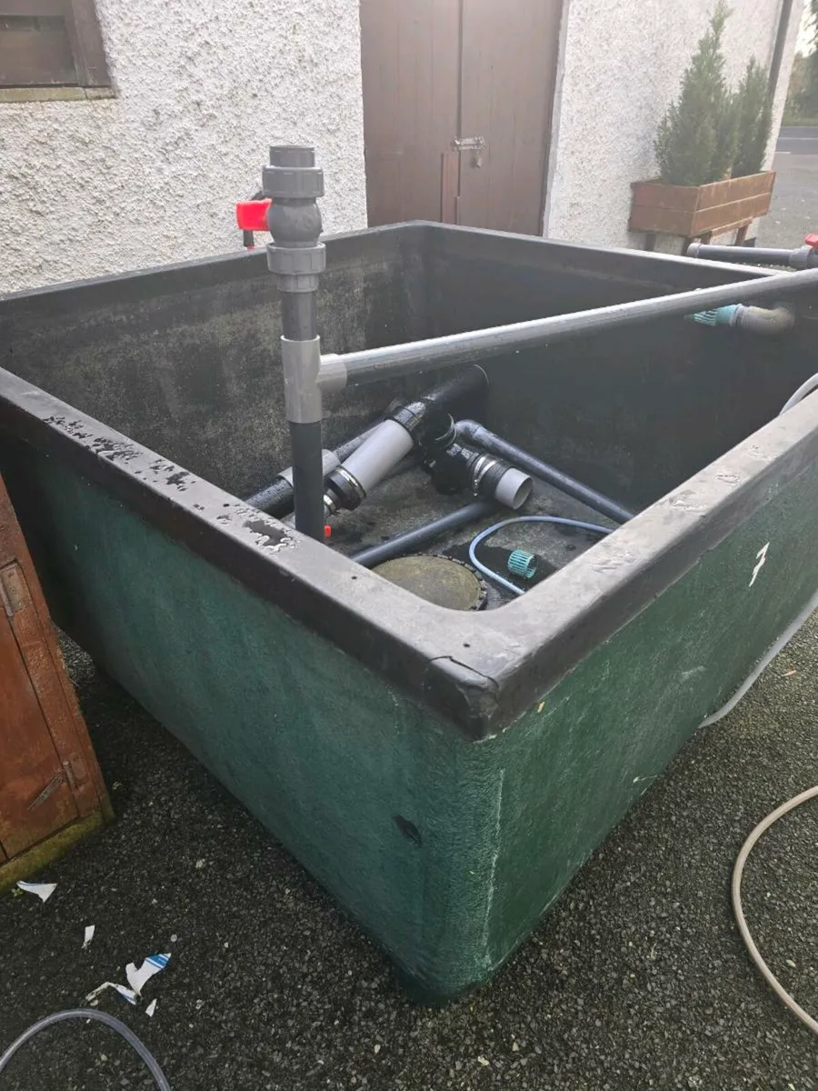 A lot of pond equipment for sale - Image 4