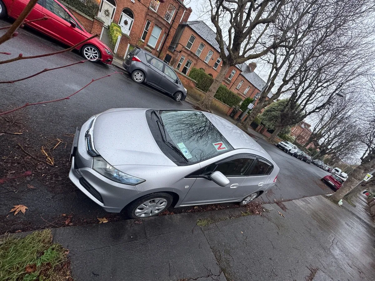 2012 Honda Insight Hatchback Petrol Hybrid (Silver - Image 1